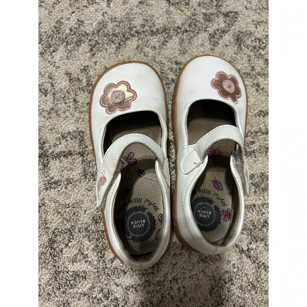 Girls Livie And‎ Luca Glory Flats With Embroidered Flower Shoes Size 11